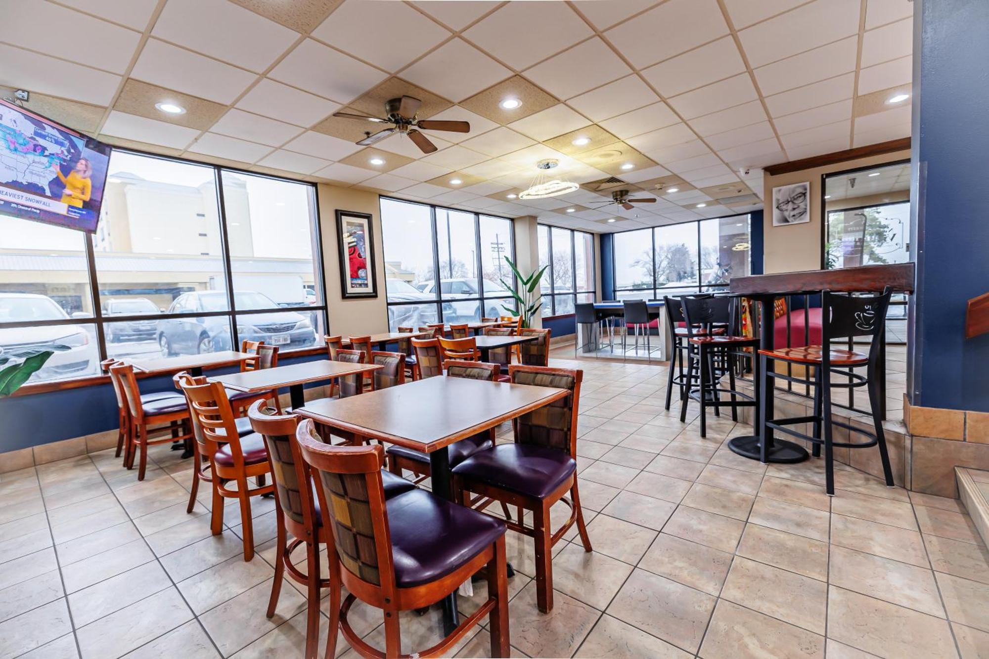 New Victorian Inn & Suites Omaha Kültér fotó